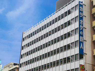 自習室たかだのばばは、高田馬場ビルに入っています